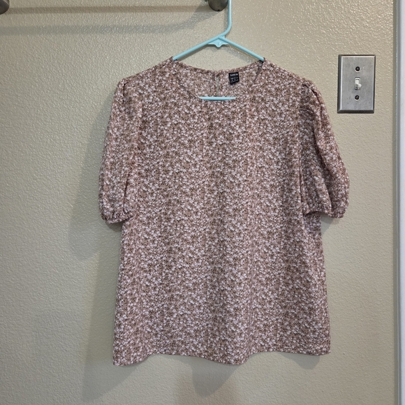 Shein Ditsy Floral Puff Sleeve Boho Pink Blouse Size Medium Summer Spring - Picture 2 of 8